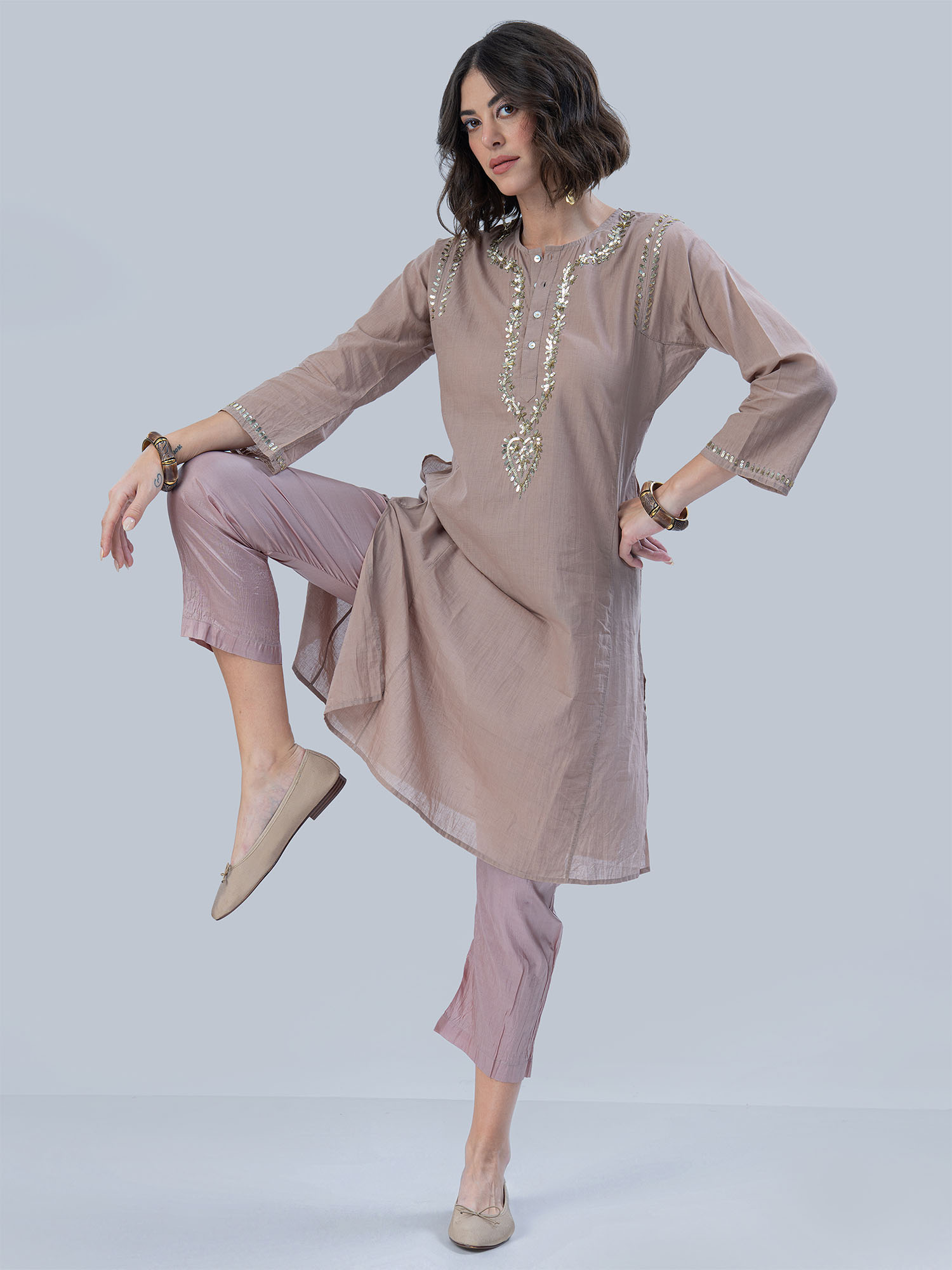 Khatoun Handwoven Muslin Cotton Long Kurta