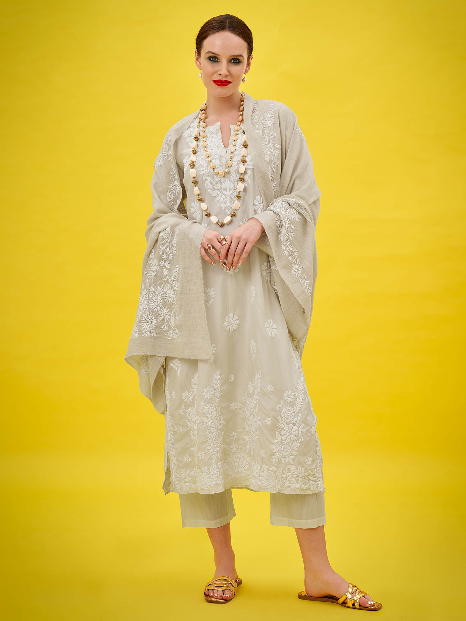 Najma ki shawl 