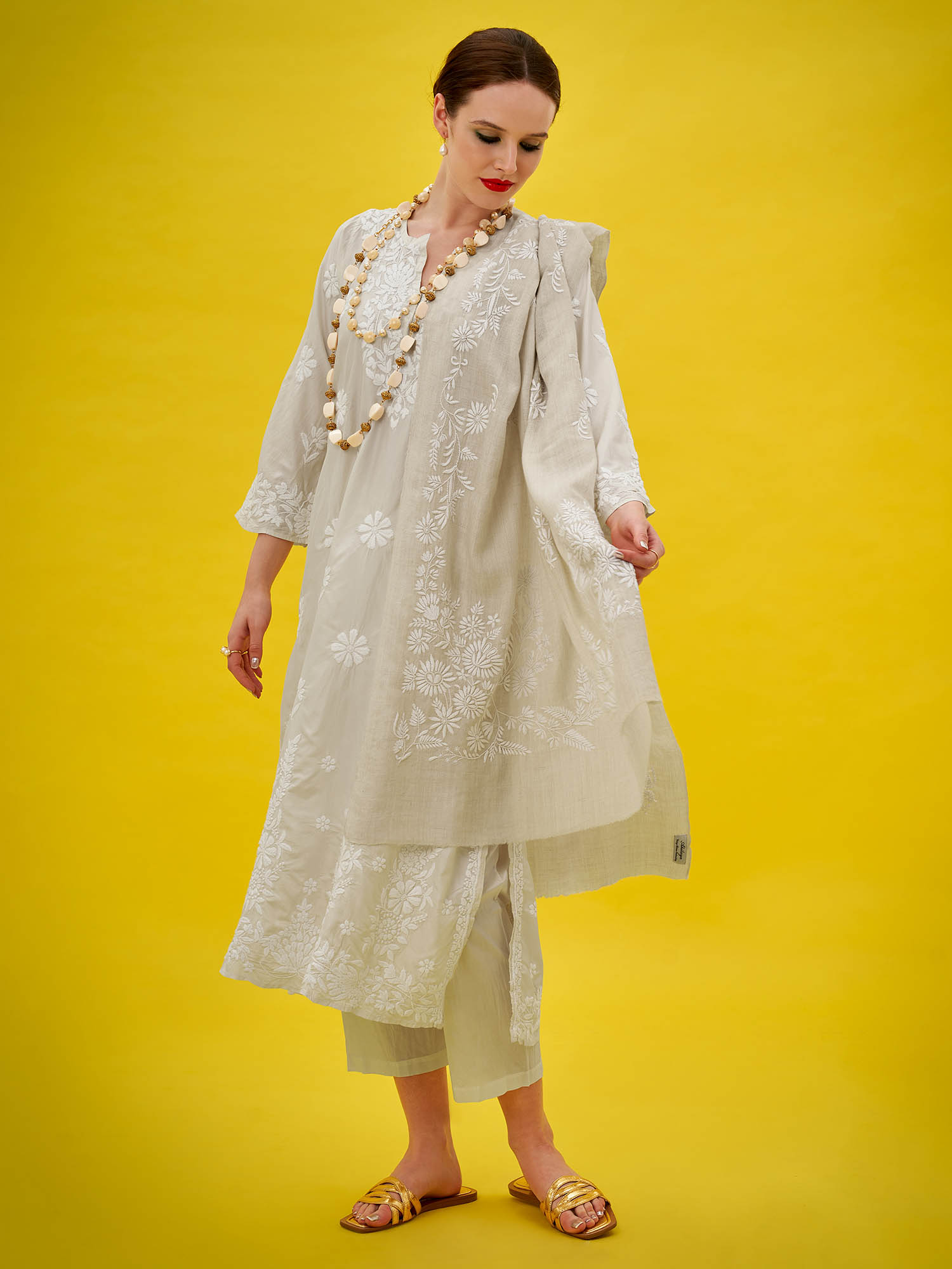 Najma ki shawl 